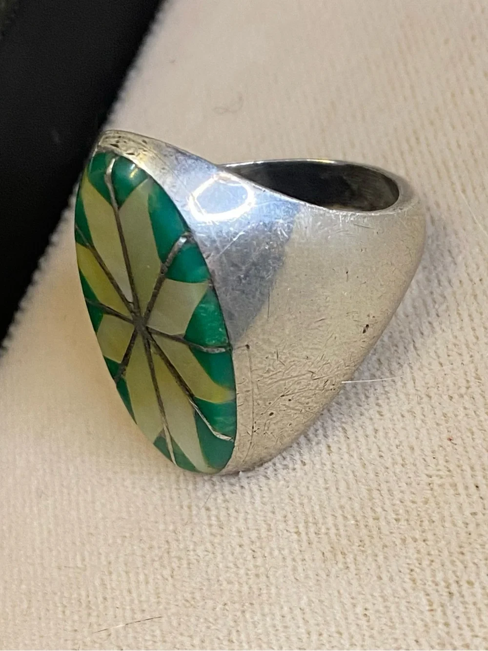 Vintage Zuni Sterling Silver Native American Mother of Pearl Inlay Ring Size 10